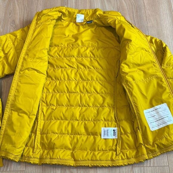 REI Co-op 650 down jacket yellow youth size 10-12 - Picture 6 of 8